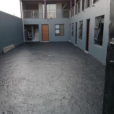 Fgm Guesthouse 2 알버톤 외부 사진